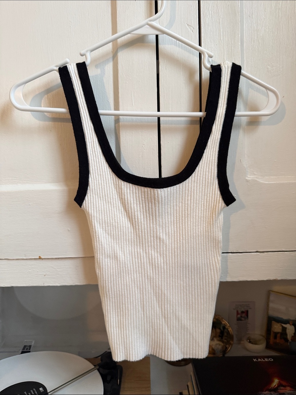 Colorblock Knit Scoop Neck Tank